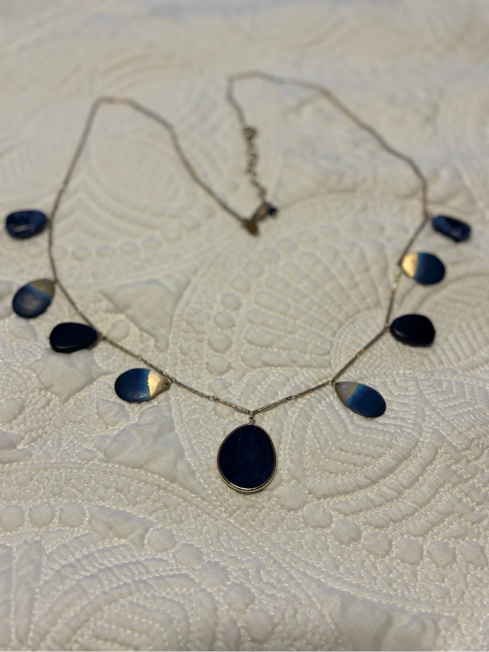 Chico’s Blue Teardrop Statement Necklace Gold Tone Adjustable Boho Coastal - Picture 2 of 5